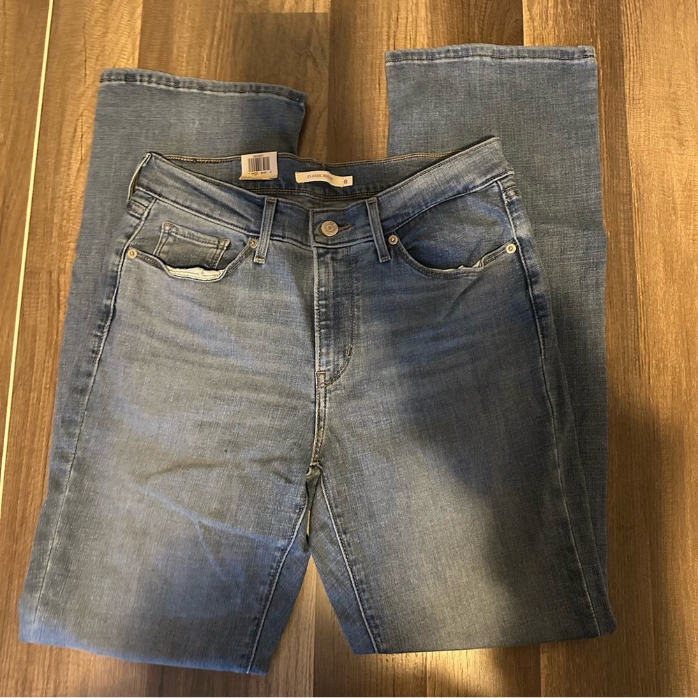 NWT Levi’s Classic Bootcut